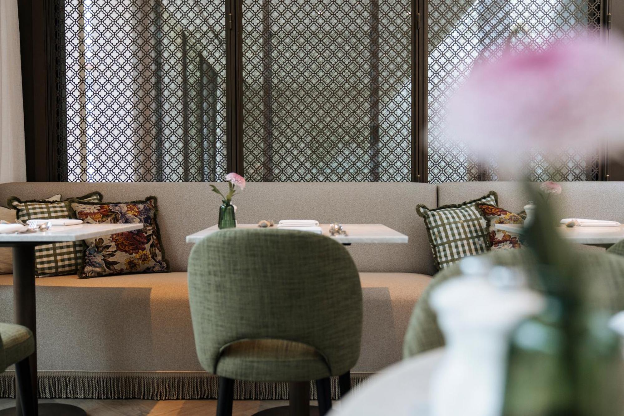 Hotel De Tuilerieen - Small Luxury Of The World Brugge